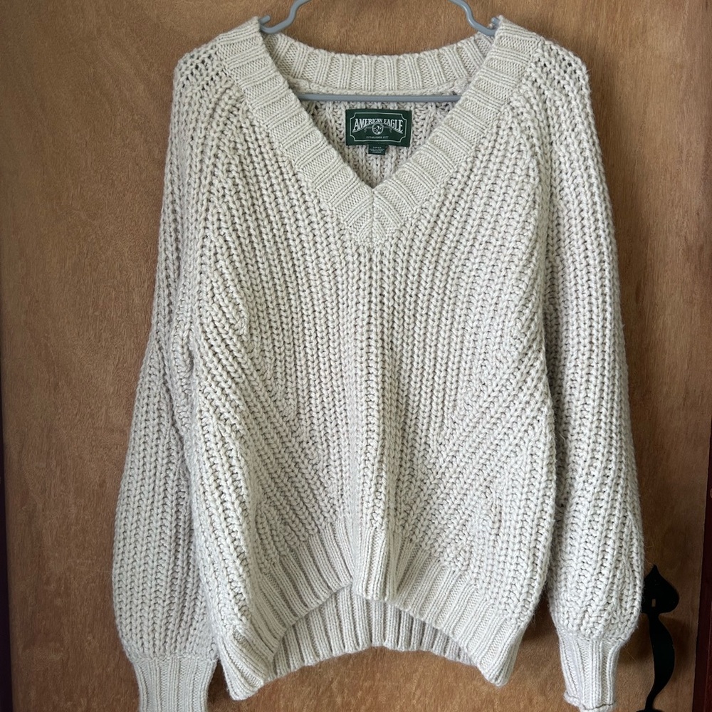 American Eagle Sweater